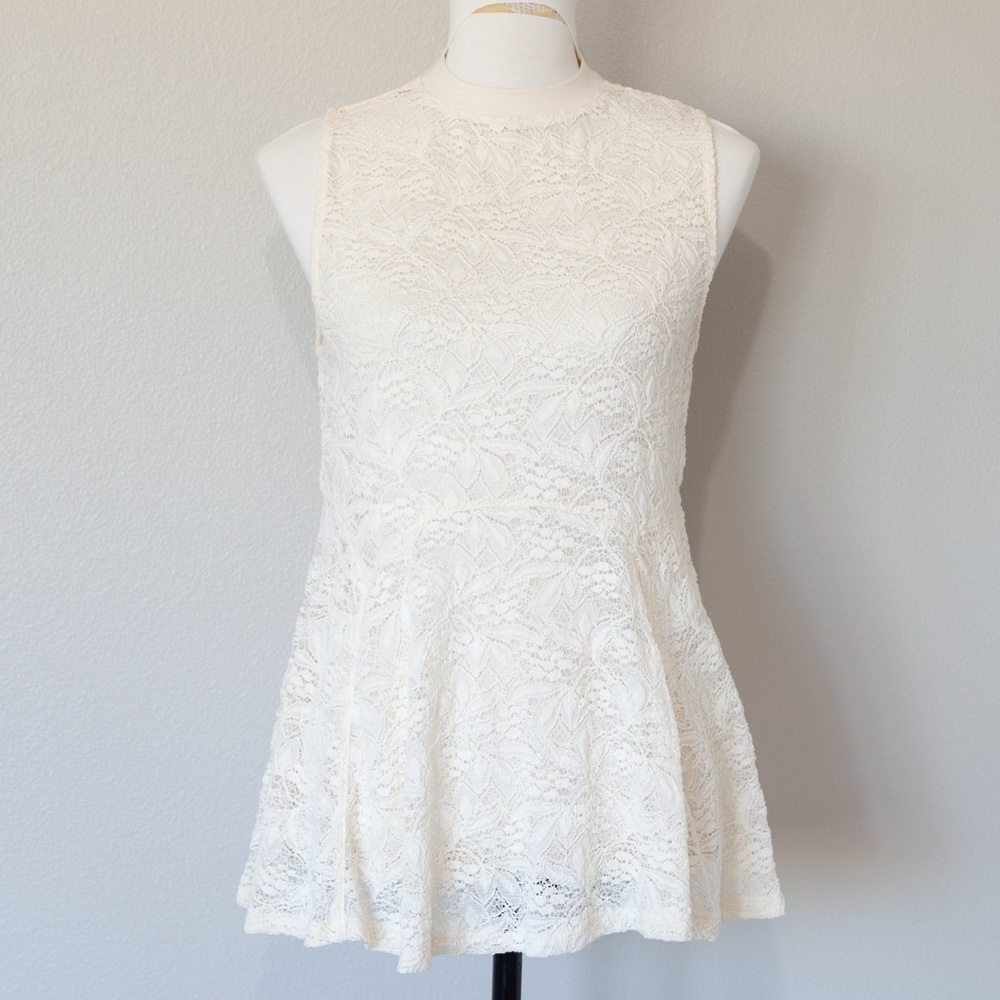 Wild Pearl Women's Light Cream All Over Lace Blouse Tank Top Size Medium